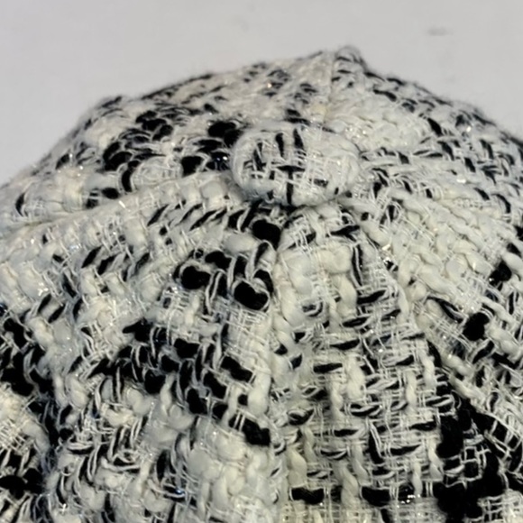 💫HP💫 FEMININE POORBOY TWEED CAP - Picture 3 of 5